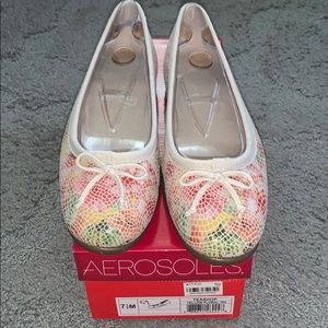 Aeroposoles shoes
